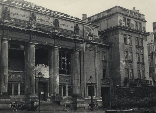 Zbrodnia książkobójstwa. Utracone zbiory Biblioteki Narodowej